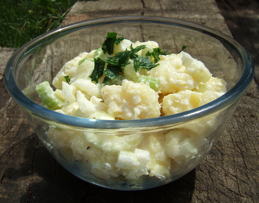 Majonézes krumplisaláta