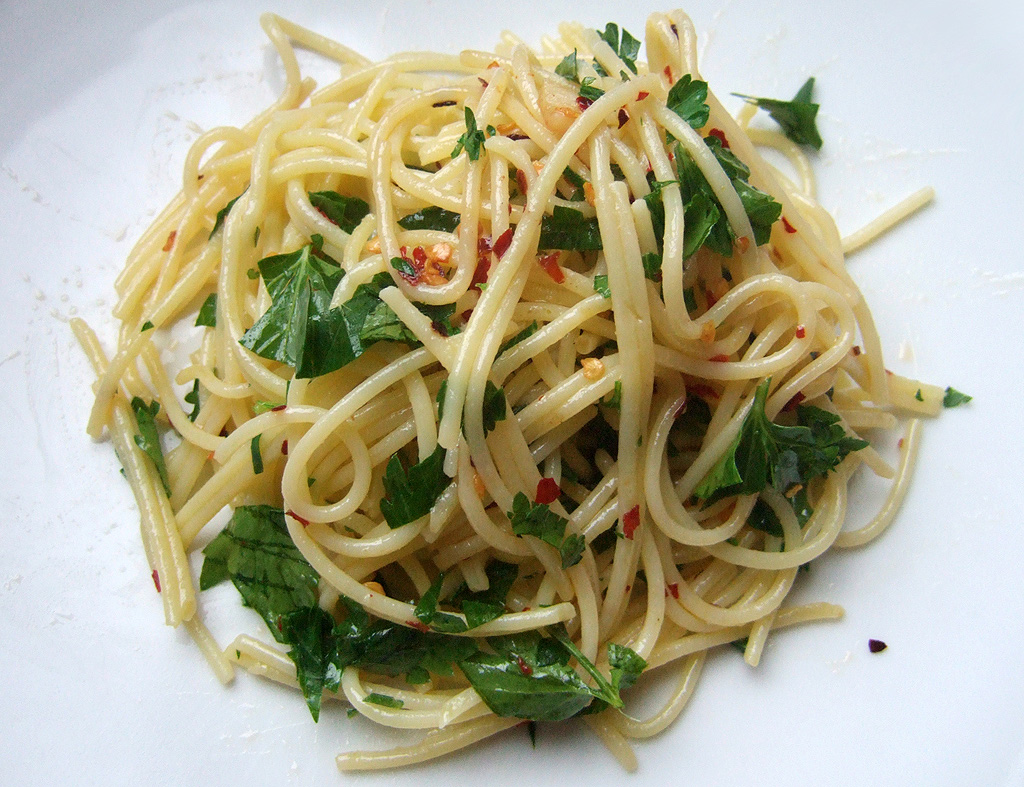 Petrezselymes spagetti