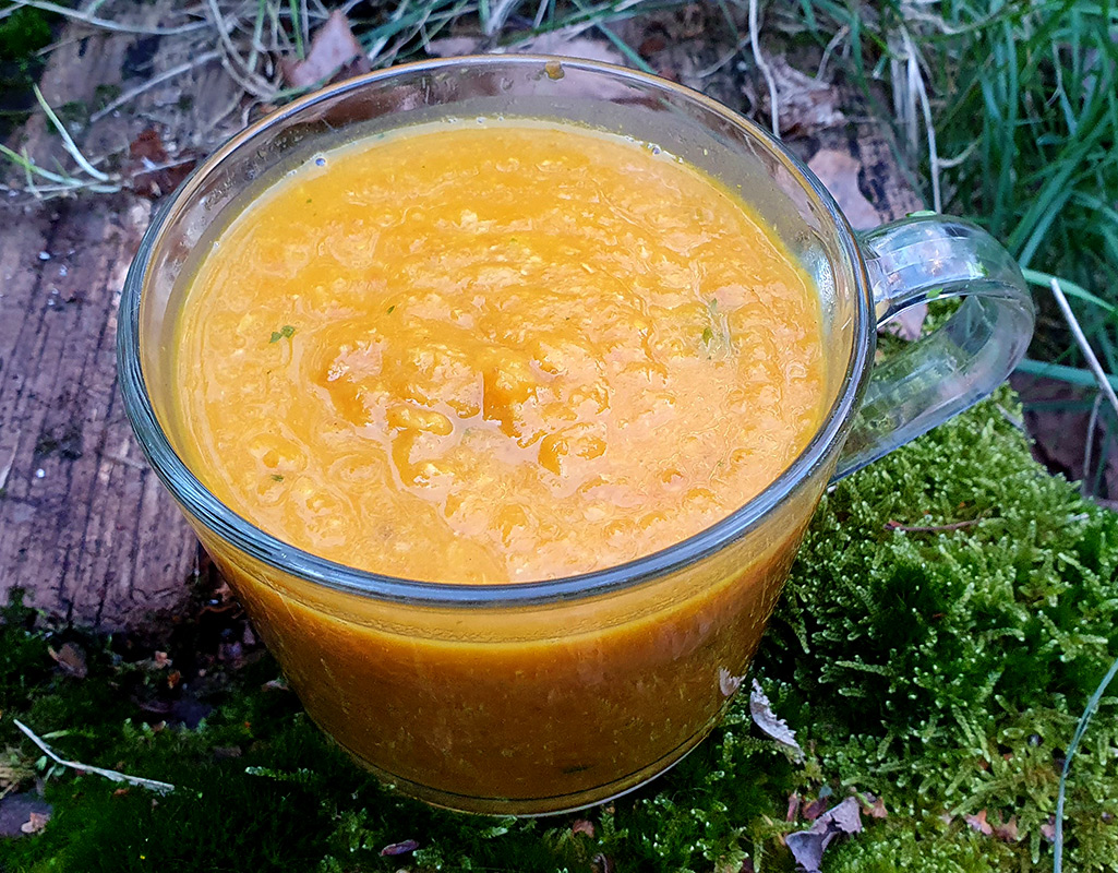 Pikáns sárgarépa és csicseriborsó leves