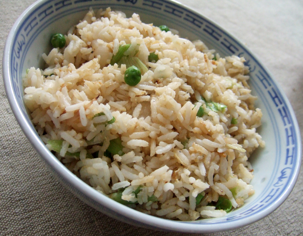 Tojásos sült rizs